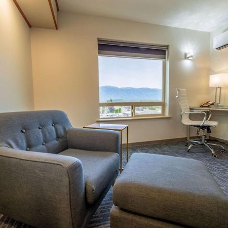 Quality Inn Sunshine Suites Terrace Bagian luar foto