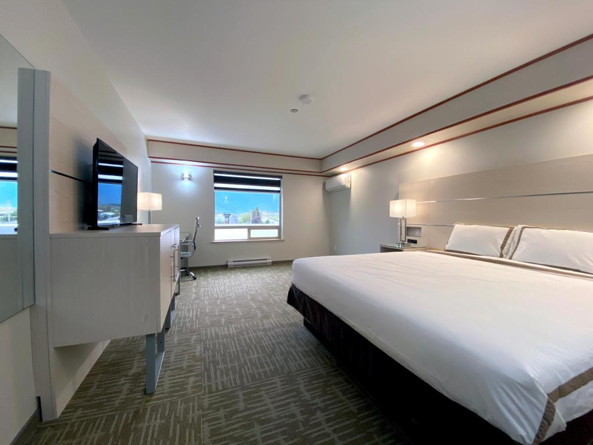 Quality Inn Sunshine Suites Terrace Bagian luar foto