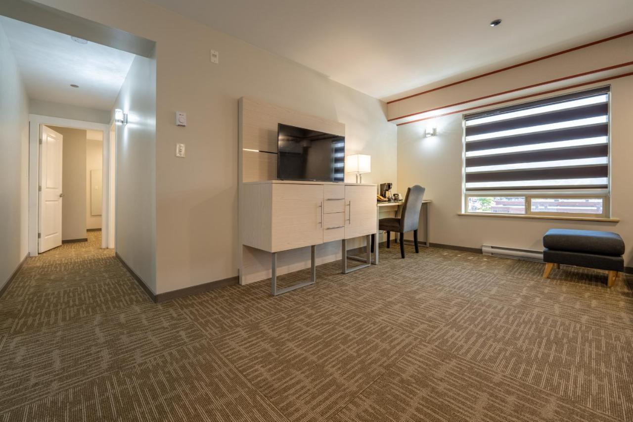 Quality Inn Sunshine Suites Terrace Bagian luar foto